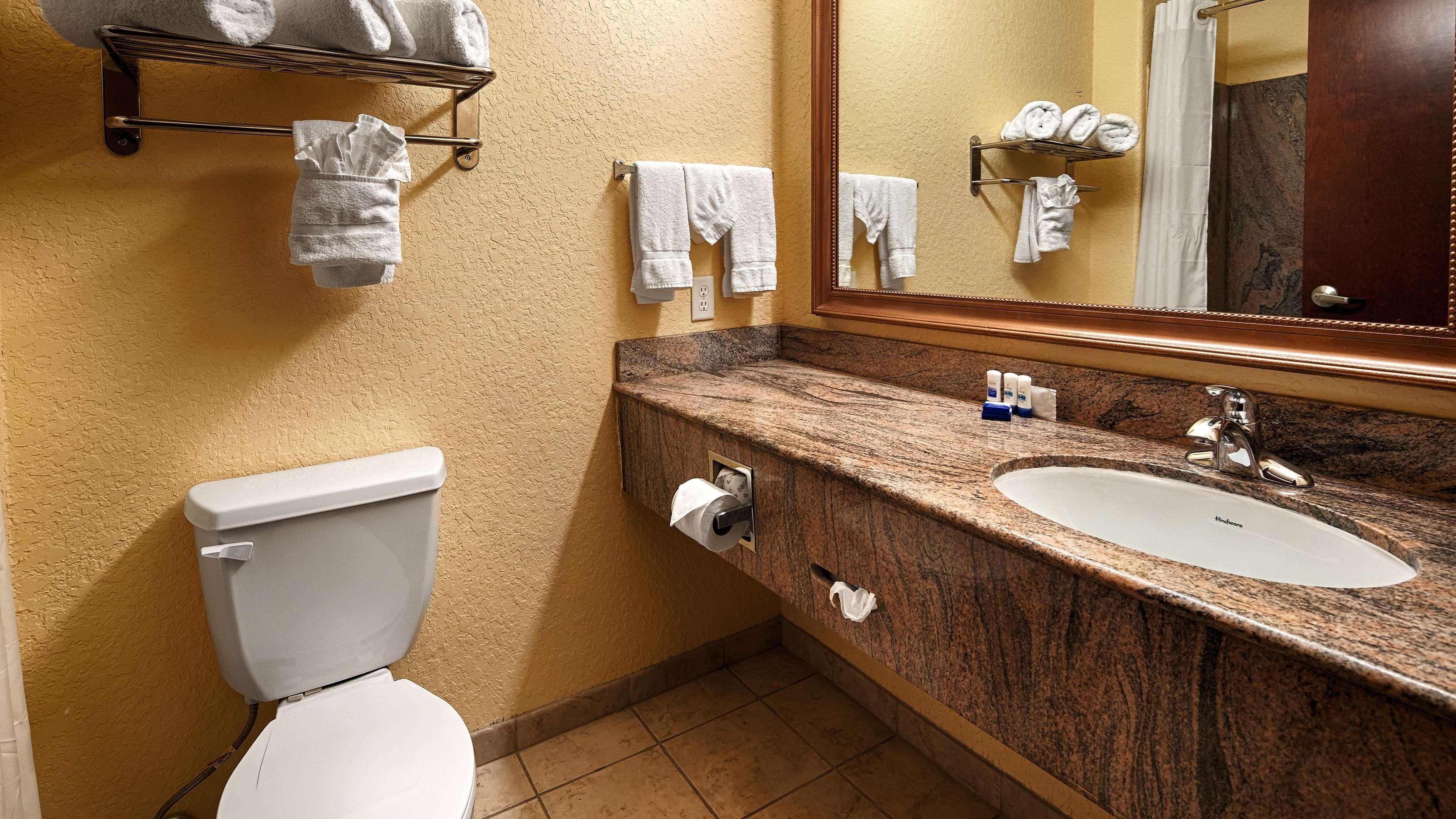 Surestay Plus By Best Western Texas City I-45 Esterno foto