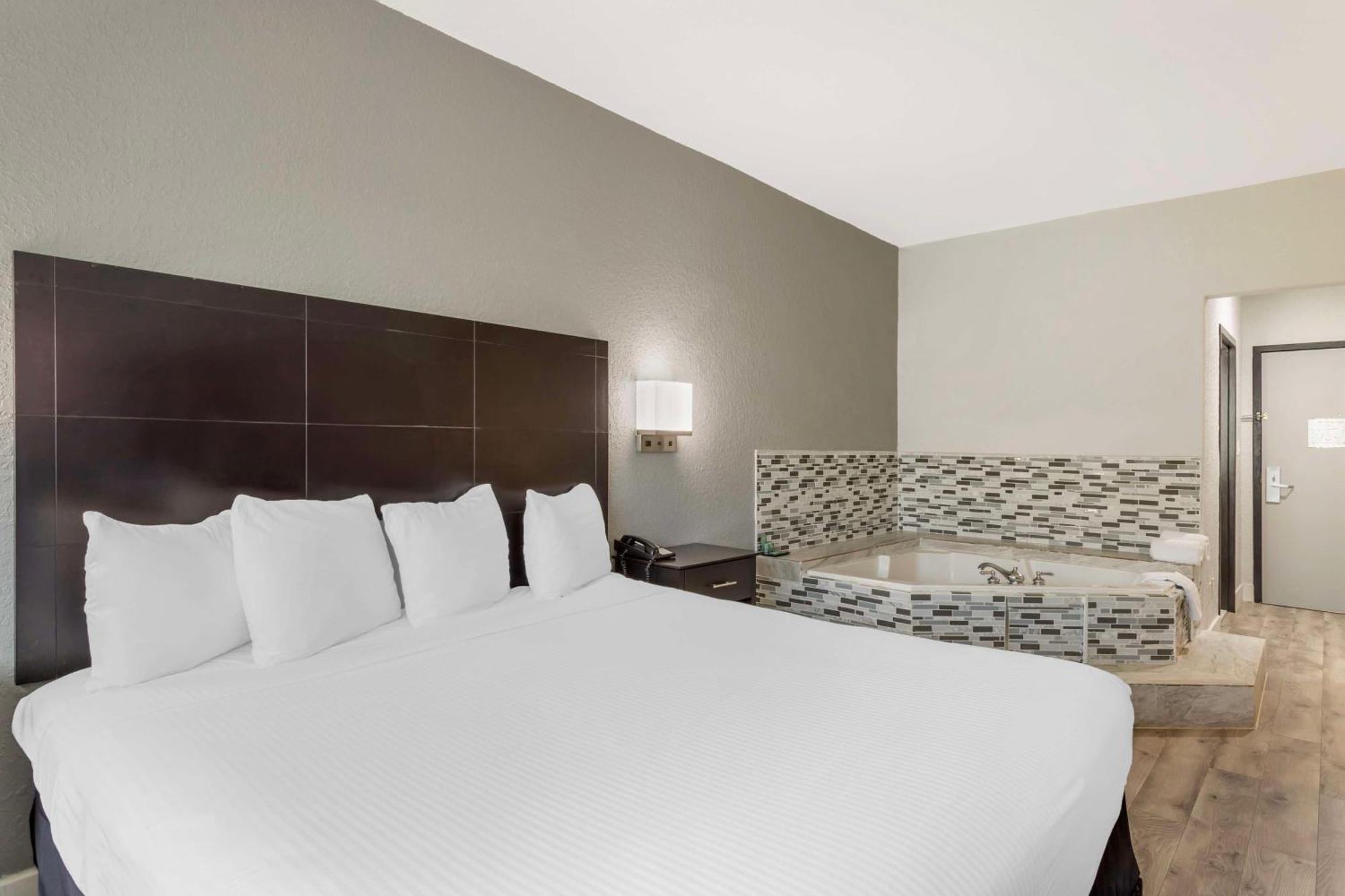 Surestay Plus By Best Western Texas City I-45 Esterno foto