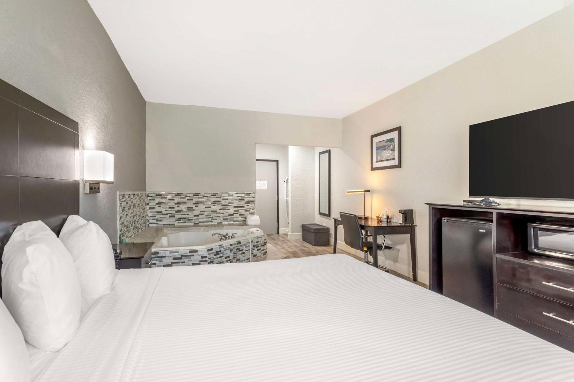 Surestay Plus By Best Western Texas City I-45 Esterno foto