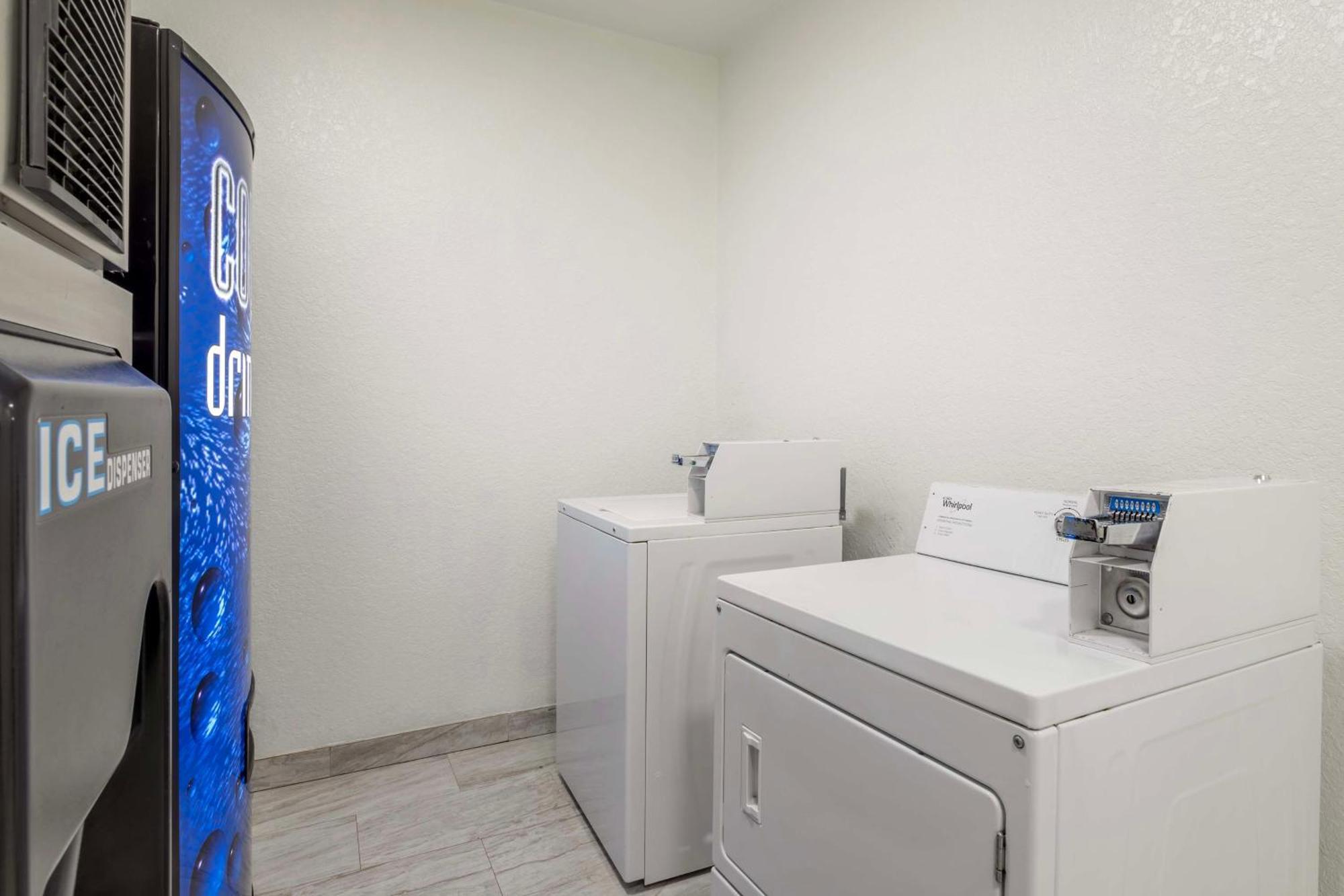 Surestay Plus By Best Western Texas City I-45 Esterno foto