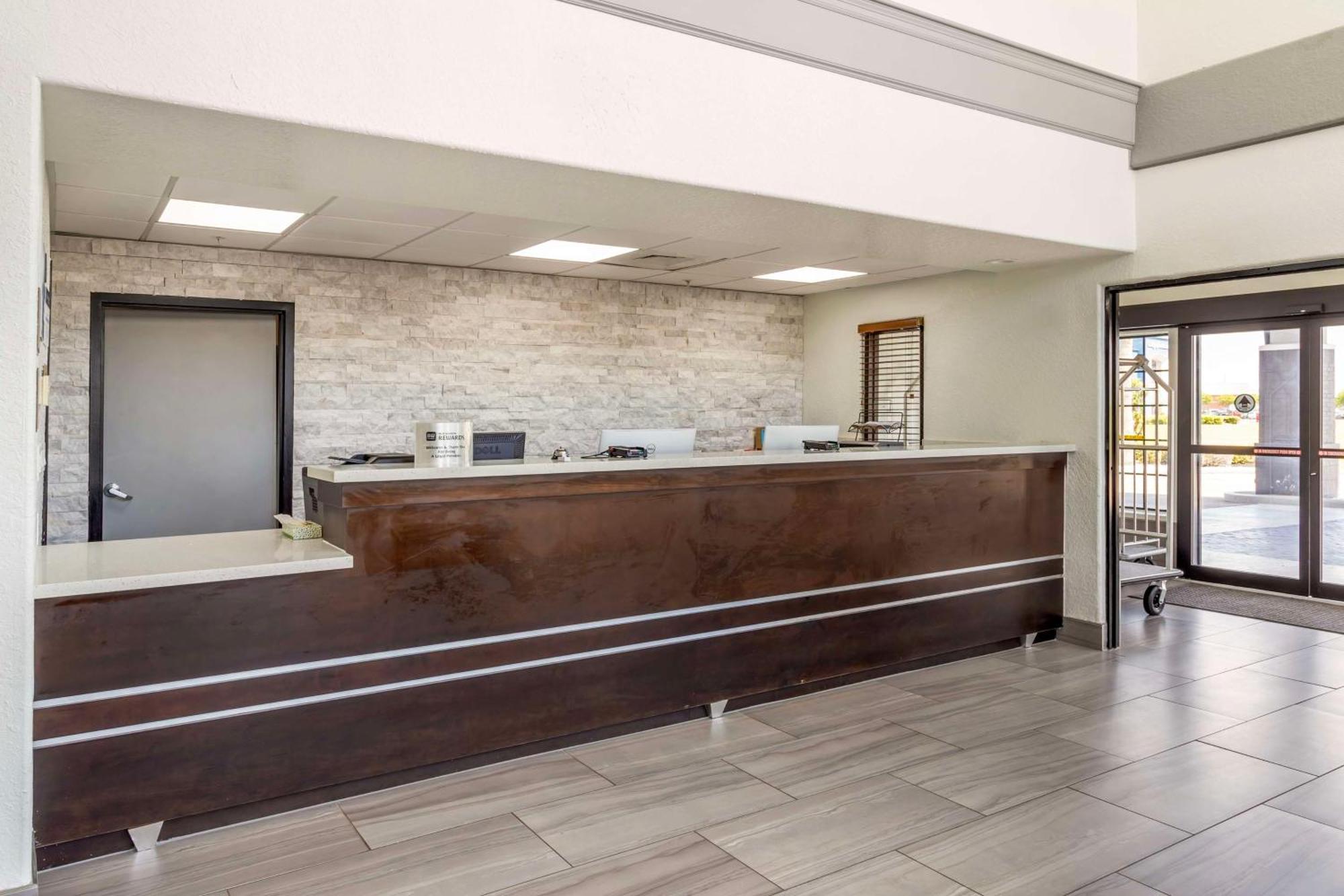 Surestay Plus By Best Western Texas City I-45 Esterno foto